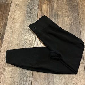 Black Victoria secret: Pink leggings